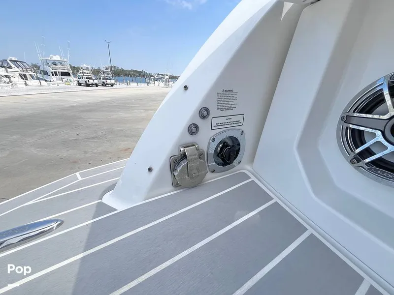 Slide: The Image of Shore Power - 16300323