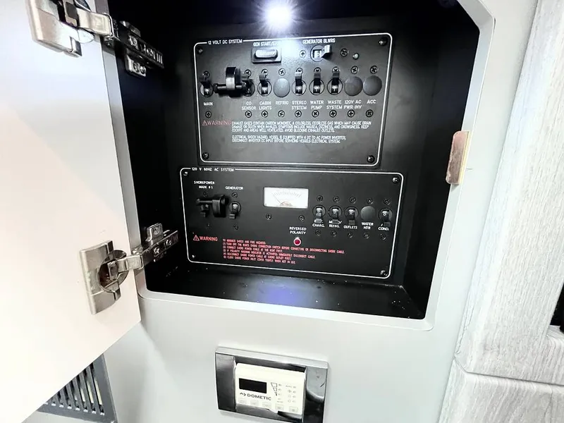 Slide: The Image of Electric Panel - 16300305