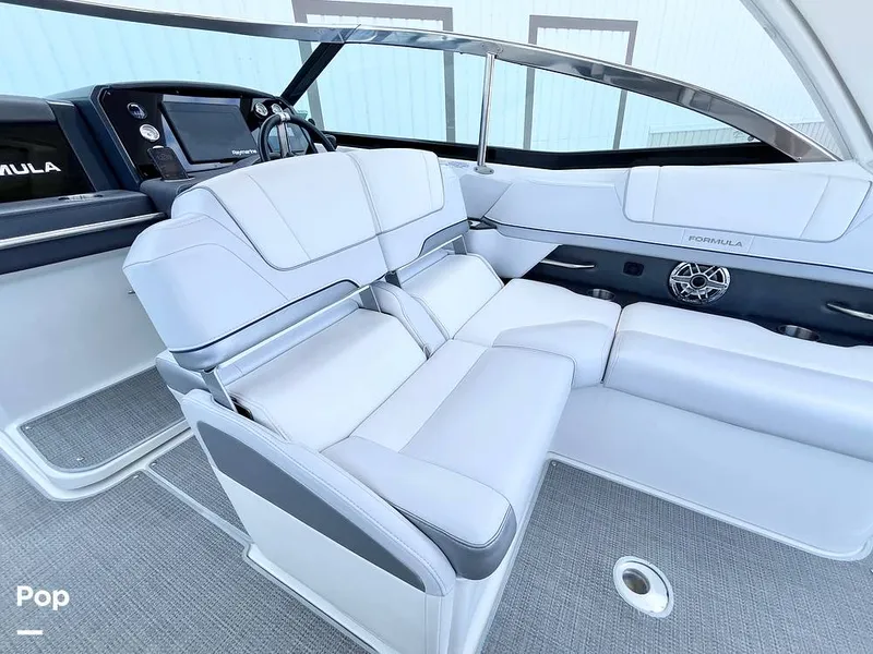 Slide: The Image of Reversible Seating - 16300263