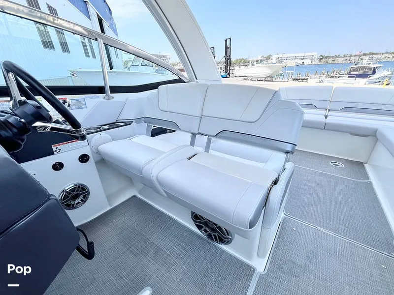 Slide: The Image of Captain's Chair - 16300266