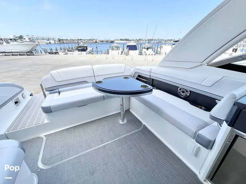 Slide: The Image of Cockpit Table - 16300346