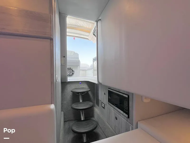 Slide: The Image of Companionway - 16300290