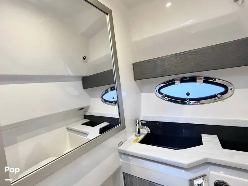 Slide: The Image of Head - 16300300