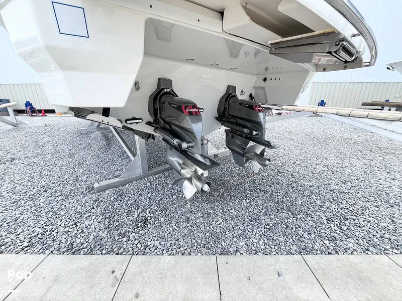 Slide: The Image of Formula 330 CBR 2022 - 16300234