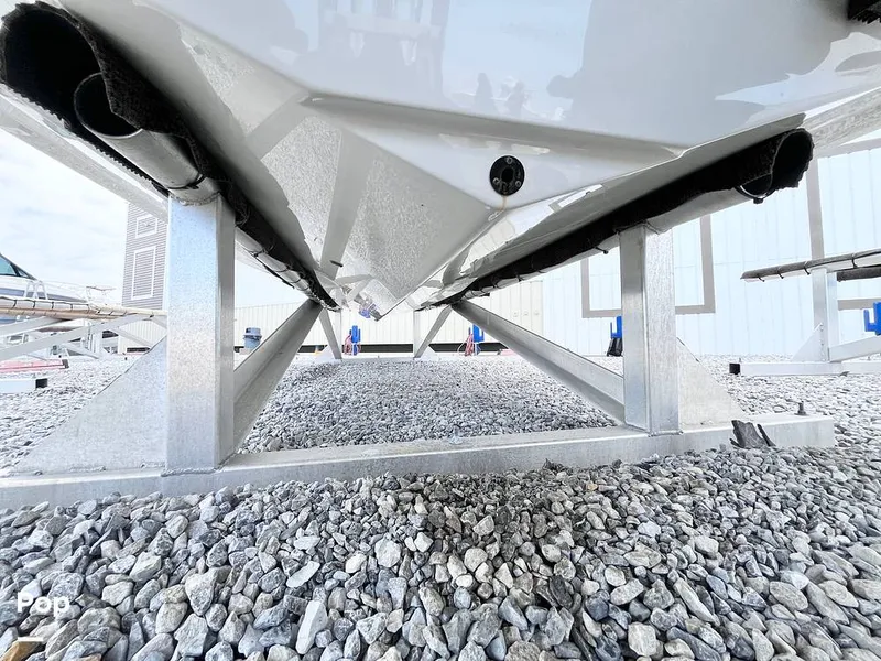 Slide: The Image of Formula 330 CBR 2022 - 16300233