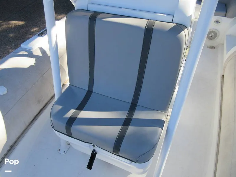 Slide: The Image of Console Seat - 16102728