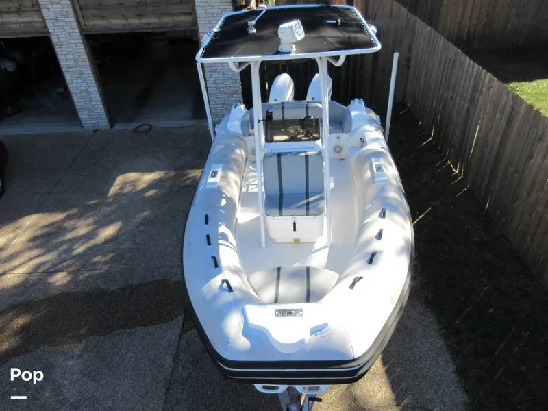 Slide: The Image of Long Shot Bow To Stern - 16102665