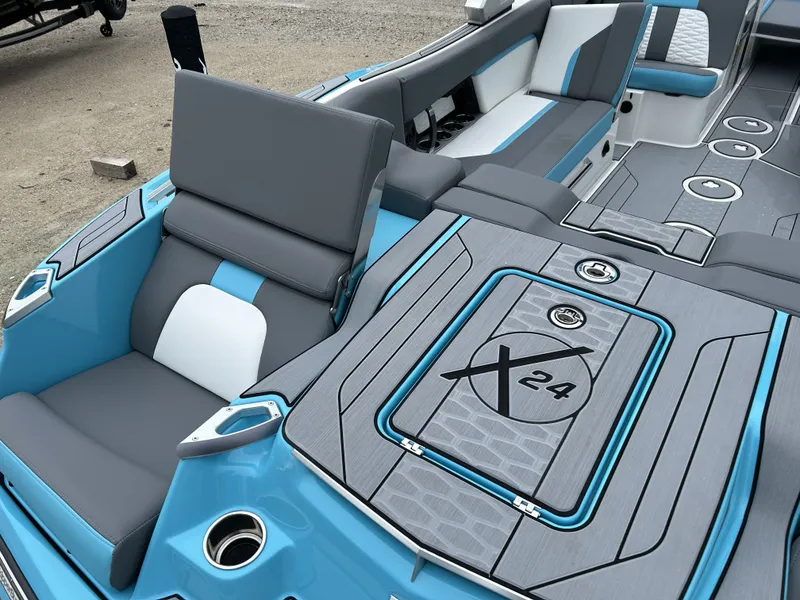 Slide: The Image of Mastercraft X24 2024 - 10