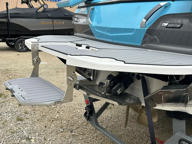 Slide: The Image of Mastercraft X24 2024 - 15