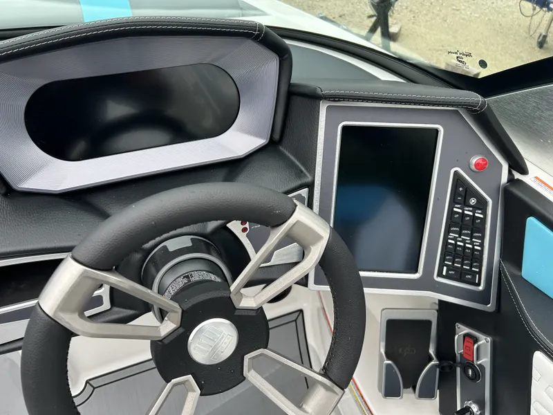 Slide: The Image of Mastercraft X24 2024 - 5