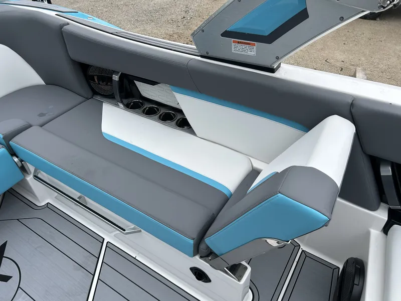 Slide: The Image of Mastercraft X24 2024 - 7