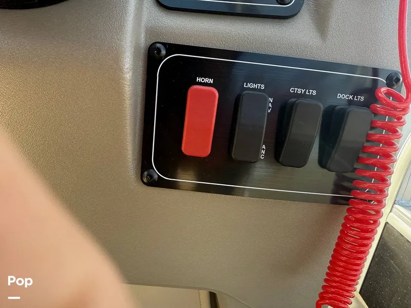 Slide: The Image of Sun Tracker Party Barge 16 DLX 2025 - 16056424