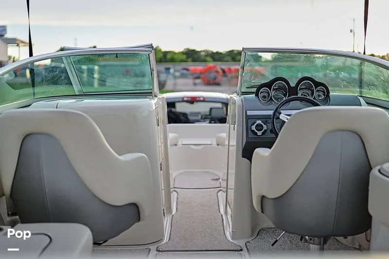 Slide: The Image of Sea Ray 260 Sundeck 2010 - 15990013