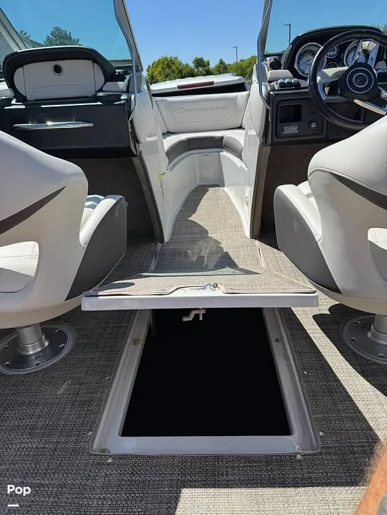 Slide: The Image of Crownline Boats 215 SS 2019 - 16007565