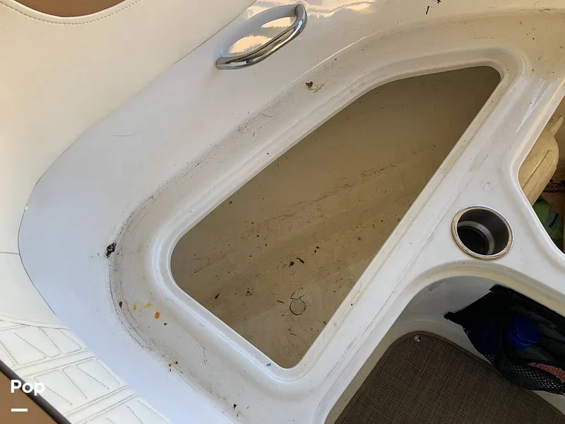 Slide: The Image of Bayliner VR5 2021 - 16060550