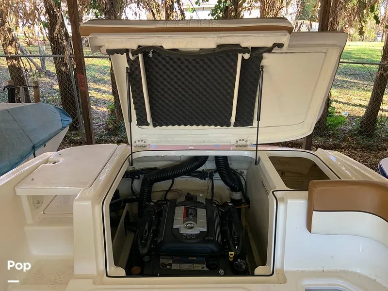 Slide: The Image of Bayliner VR5 2021 - 16060558