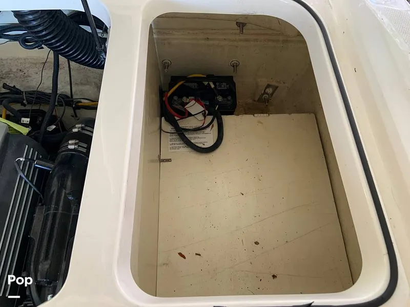 Slide: The Image of Bayliner VR5 2021 - 16060567