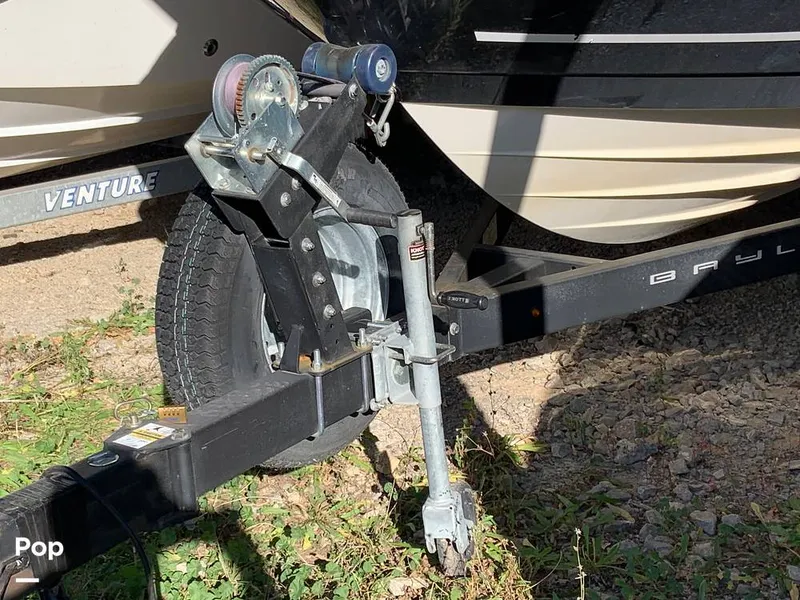 Slide: The Image of Bayliner VR5 2021 - 16060590