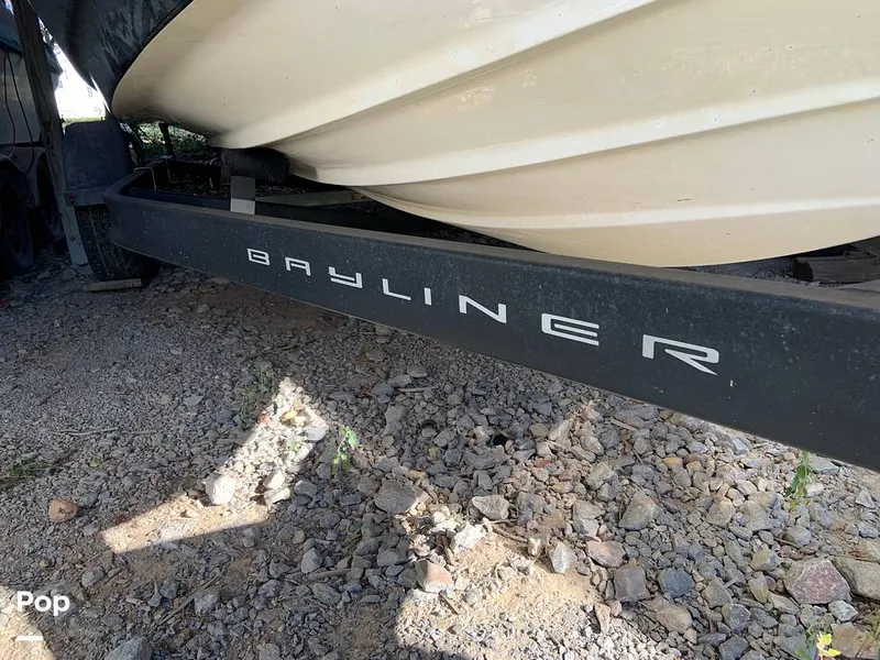 Slide: The Image of Bayliner VR5 2021 - 16060593