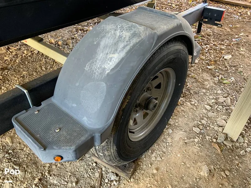 Slide: The Image of Bayliner VR5 2021 - 16060598