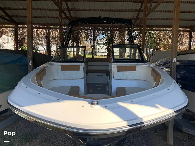 Slide: The Image of Bayliner VR5 2021 - 16060347