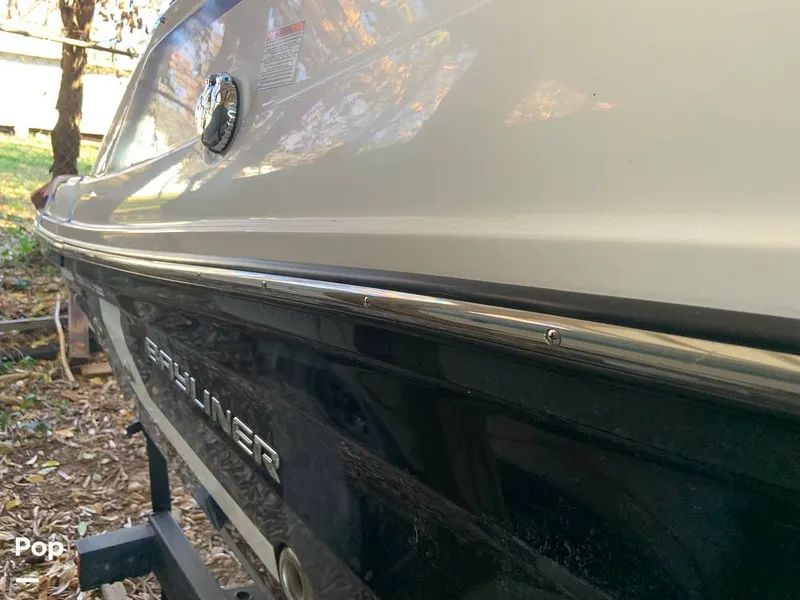 Slide: The Image of Bayliner VR5 2021 - 16060369