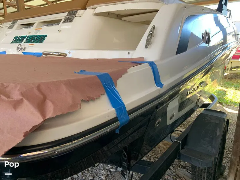 Slide: The Image of Bayliner VR5 2021 - 16060370