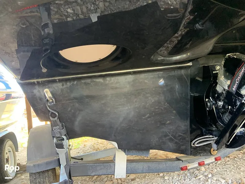 Slide: The Image of Bayliner VR5 2021 - 16060373