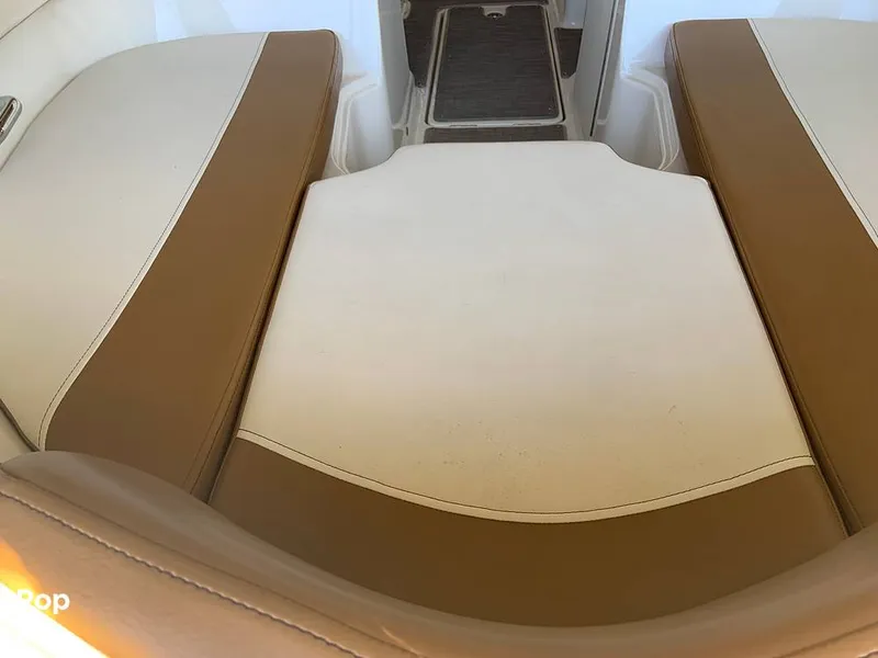 Slide: The Image of Bayliner VR5 2021 - 16060387