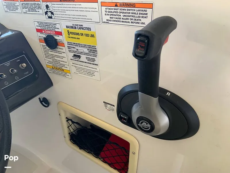 Slide: The Image of Bayliner VR5 2021 - 16060532