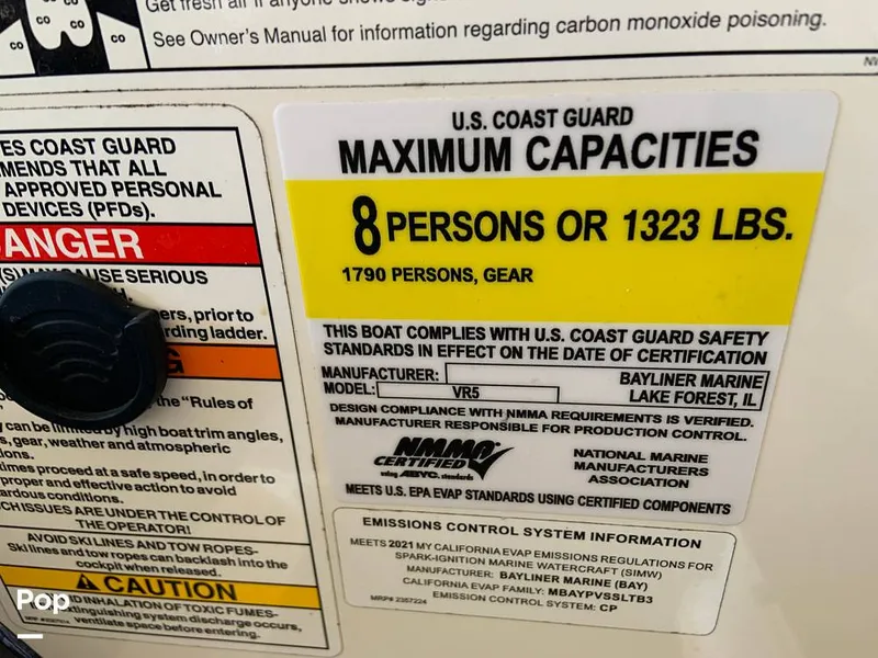 Slide: The Image of Bayliner VR5 2021 - 16060533