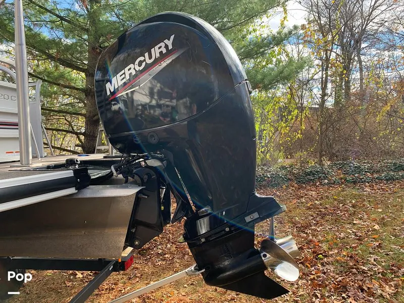 Slide: The Image of 150HP Mercury 4 Stroke - 16014785