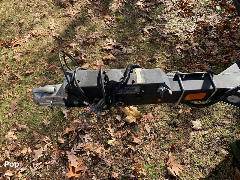 Slide: The Image of Ranger Boats Reata RP220C 2020 - 16014788