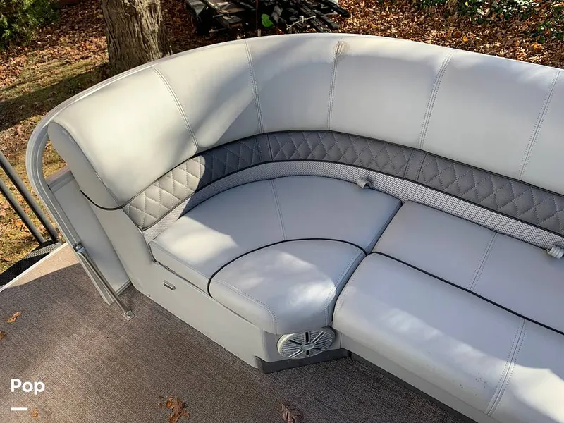 Slide: The Image of Ranger Boats Reata RP220C 2020 - 16014813