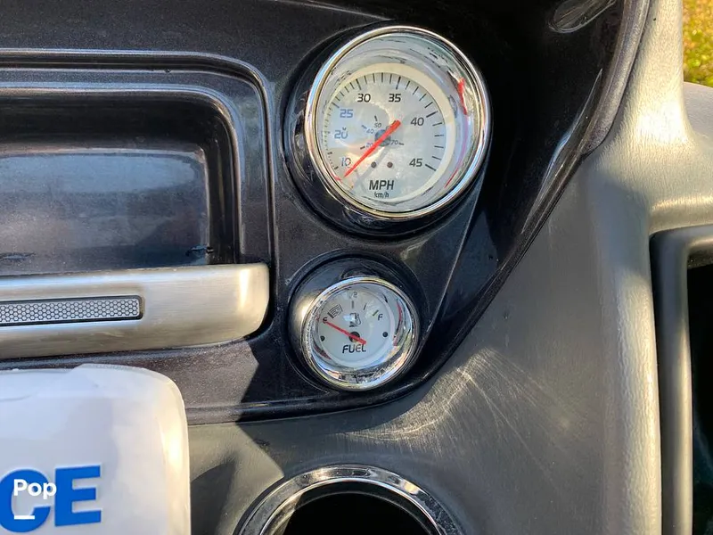 Slide: The Image of Ranger Boats Reata RP220C 2020 - 16014825