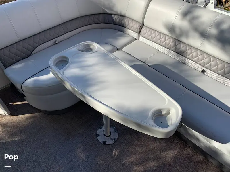 Slide: The Image of Movable Table - 16014833