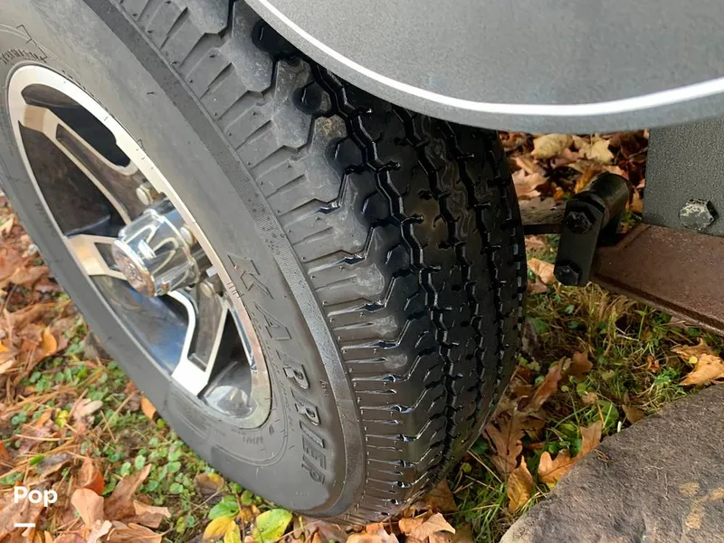 Slide: The Image of Ranger Boats Reata RP220C 2020 - 16014784