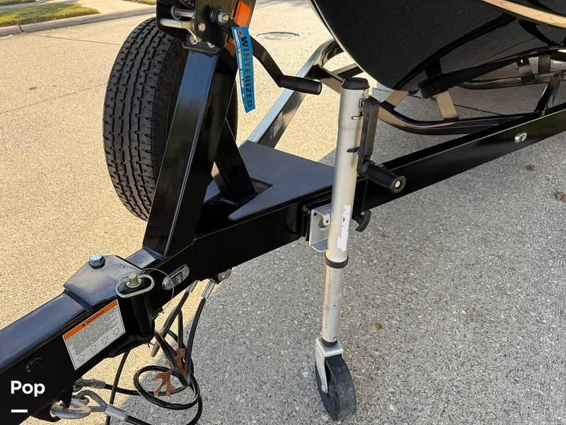 Slide: The Image of Axis A24 2022 - 16056119