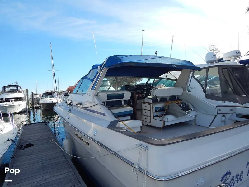 Slide: The Image of Sea Ray 390 Express Cruiser 1986 - 16017256