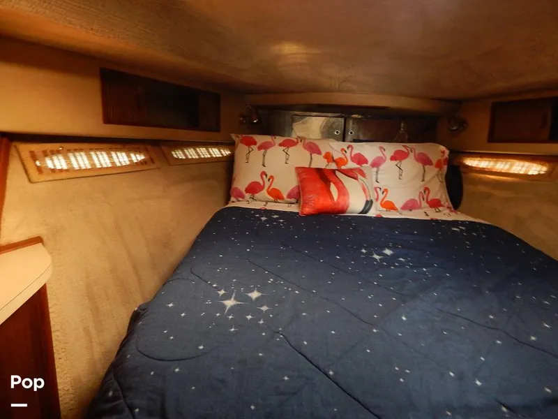 Slide: The Image of Sea Ray 390 Express Cruiser 1986 - 16017500