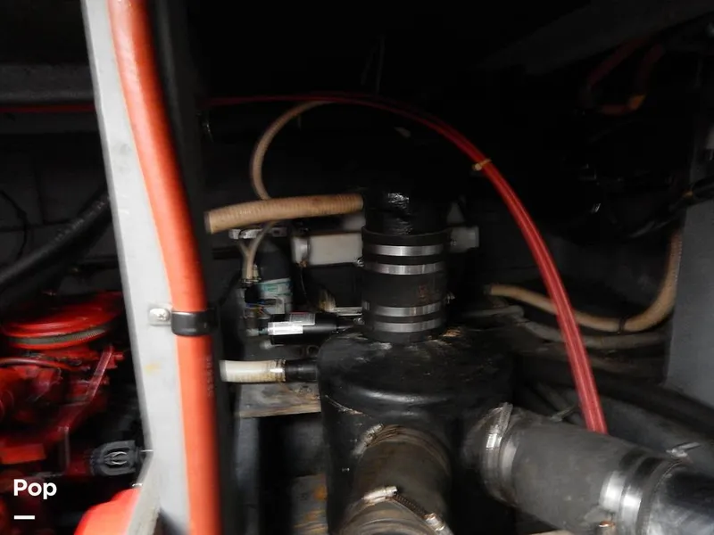 Slide: The Image of Sea Ray 390 Express Cruiser 1986 - 16017517