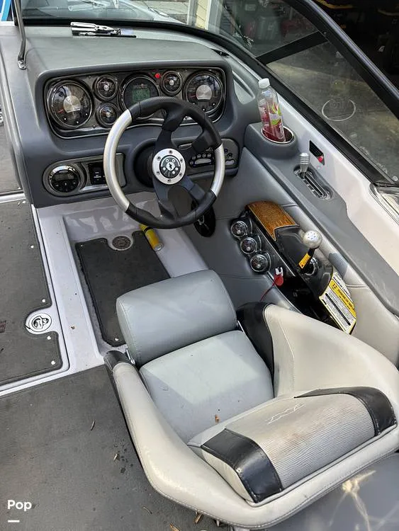 Slide: The Image of Correct Craft 210 Super Air Nautique 2009 - 16038484