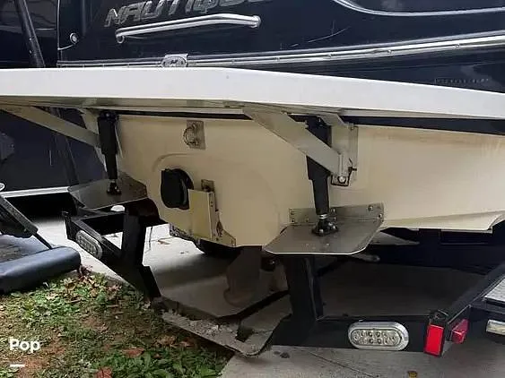 Slide: The Image of Correct Craft 210 Super Air Nautique 2009 - 16032093