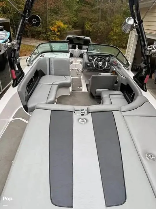 Slide: The Image of Correct Craft 210 Super Air Nautique 2009 - 16032095