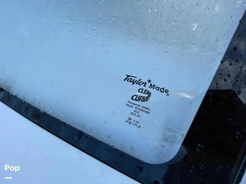 Slide: The Image of Regal 33 SAV 2019 - 16119250