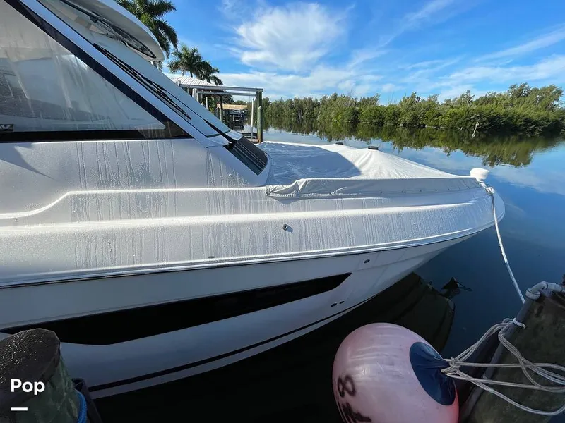 Slide: The Image of Regal 33 SAV 2019 - 16119031