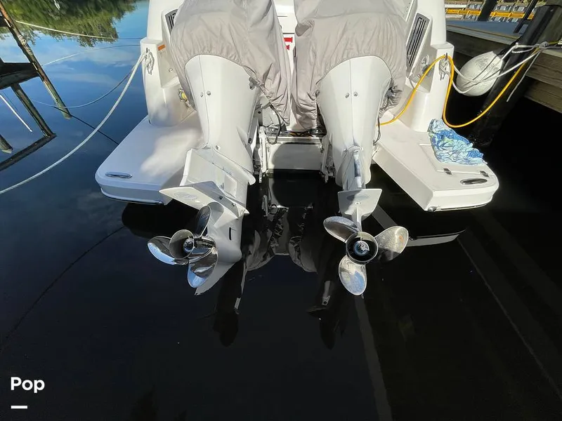 Slide: The Image of Regal 33 SAV 2019 - 16119040