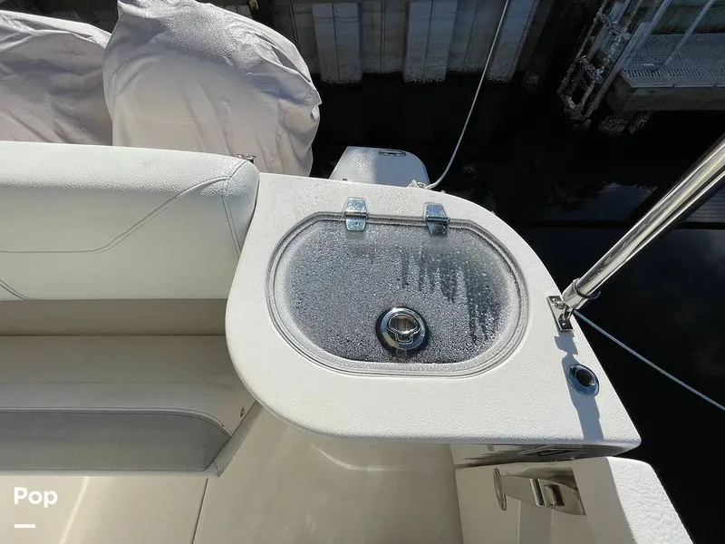 Slide: The Image of Regal 33 SAV 2019 - 16119065