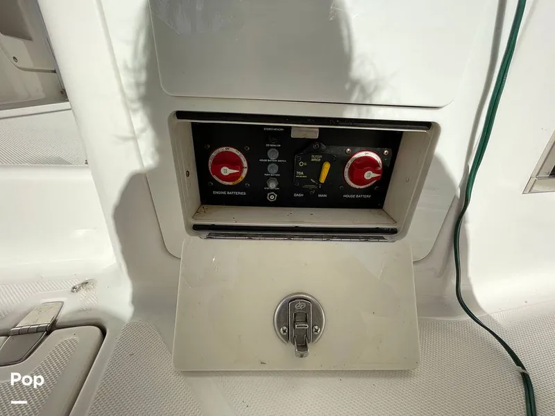 Slide: The Image of Regal 33 SAV 2019 - 16119072