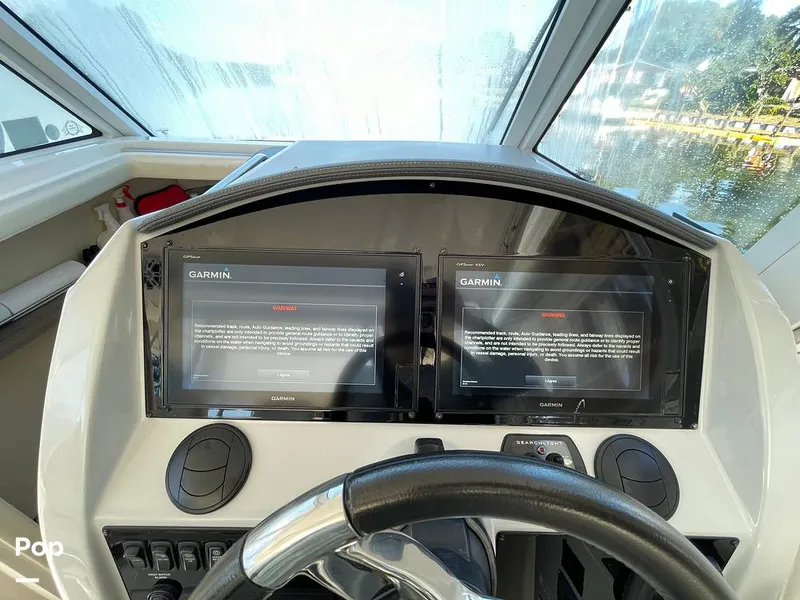 Slide: The Image of Regal 33 SAV 2019 - 16119110